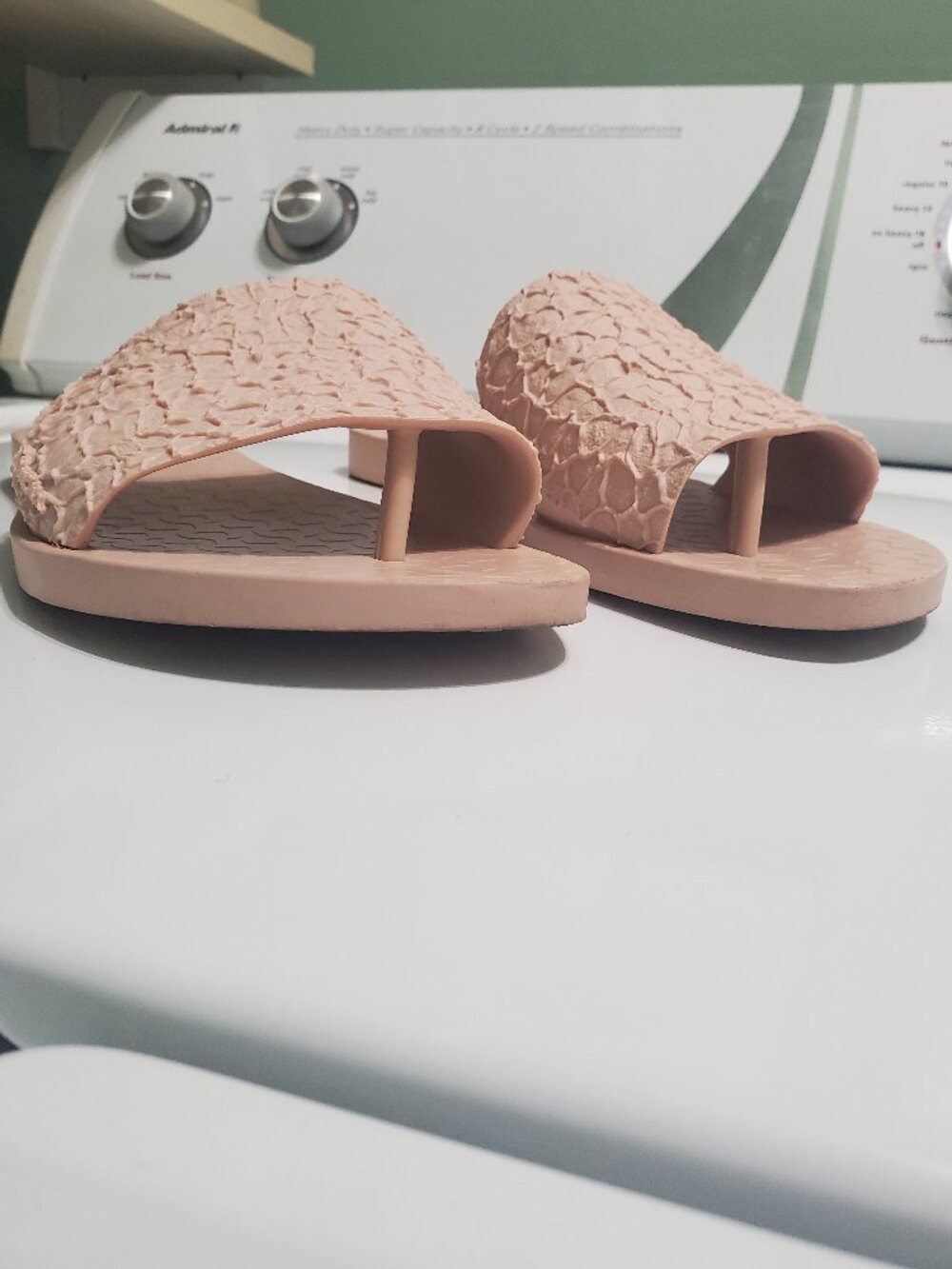 Ipanema Pink Slides | 9 - Picture 4 of 5